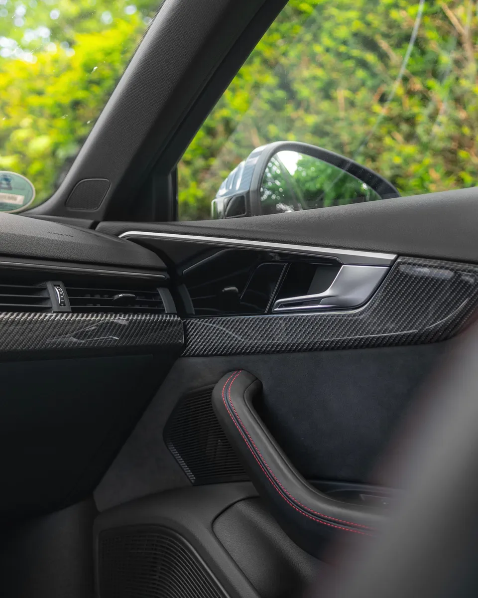 Frame 010 — Audi RS4 Avant ABT
