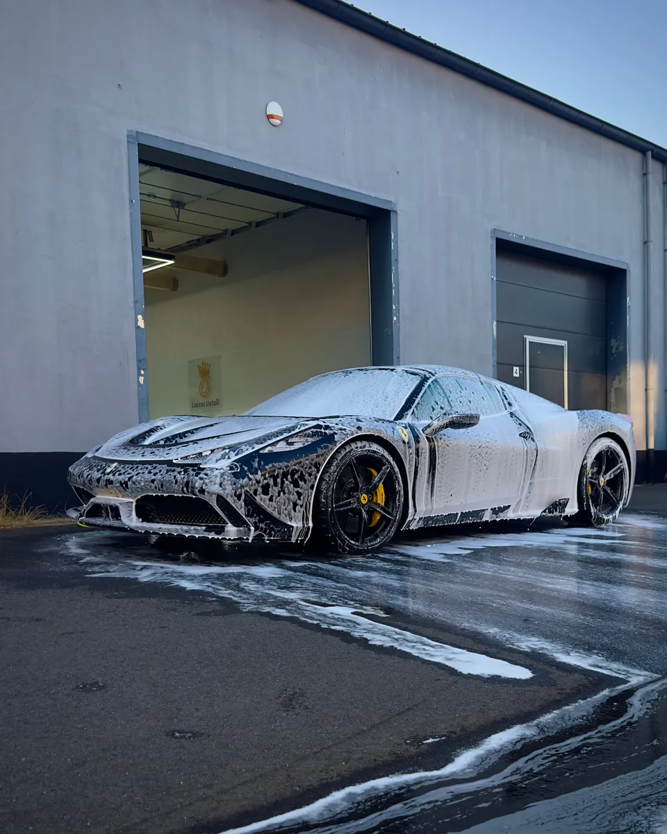 Frame 071 — Ferrari 458