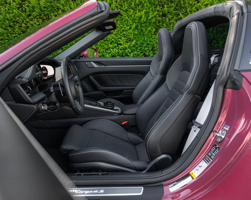 Frame 031 — Porsche 911 Targa 4S