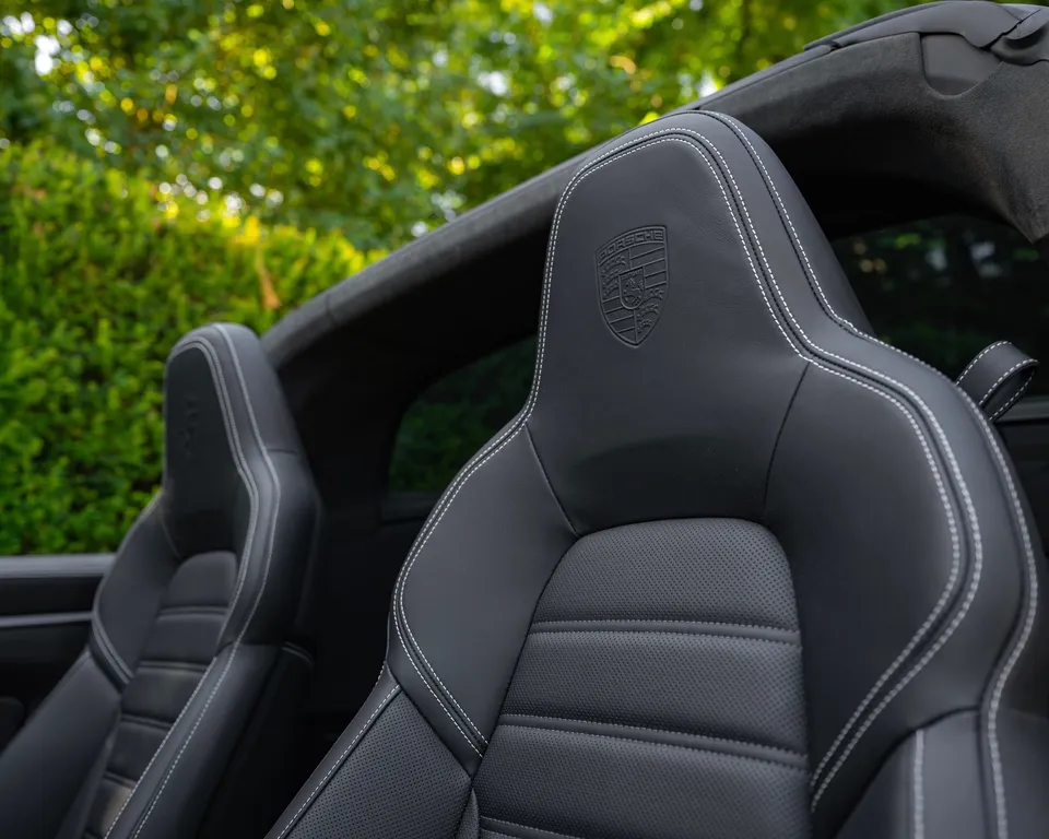 Frame 032 — Porsche 911 Targa 4S