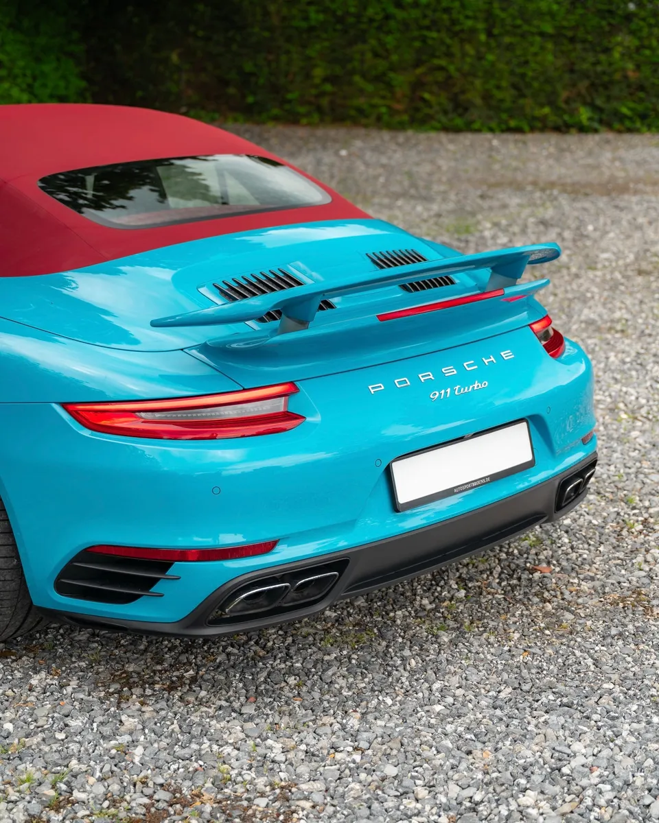 Frame 047 — Porsche 911 Turbo