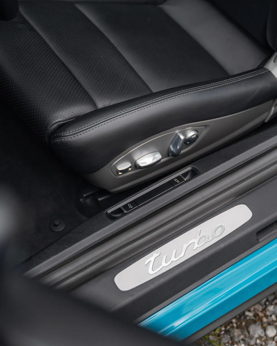 Frame 052 — Porsche 911 Turbo
